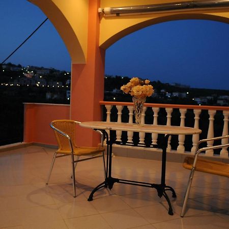 Appartement Sofia à Gythio Extérieur photo